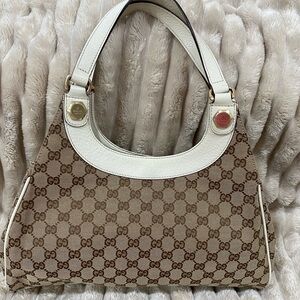 Gucci Beige and White Hobo Bag
